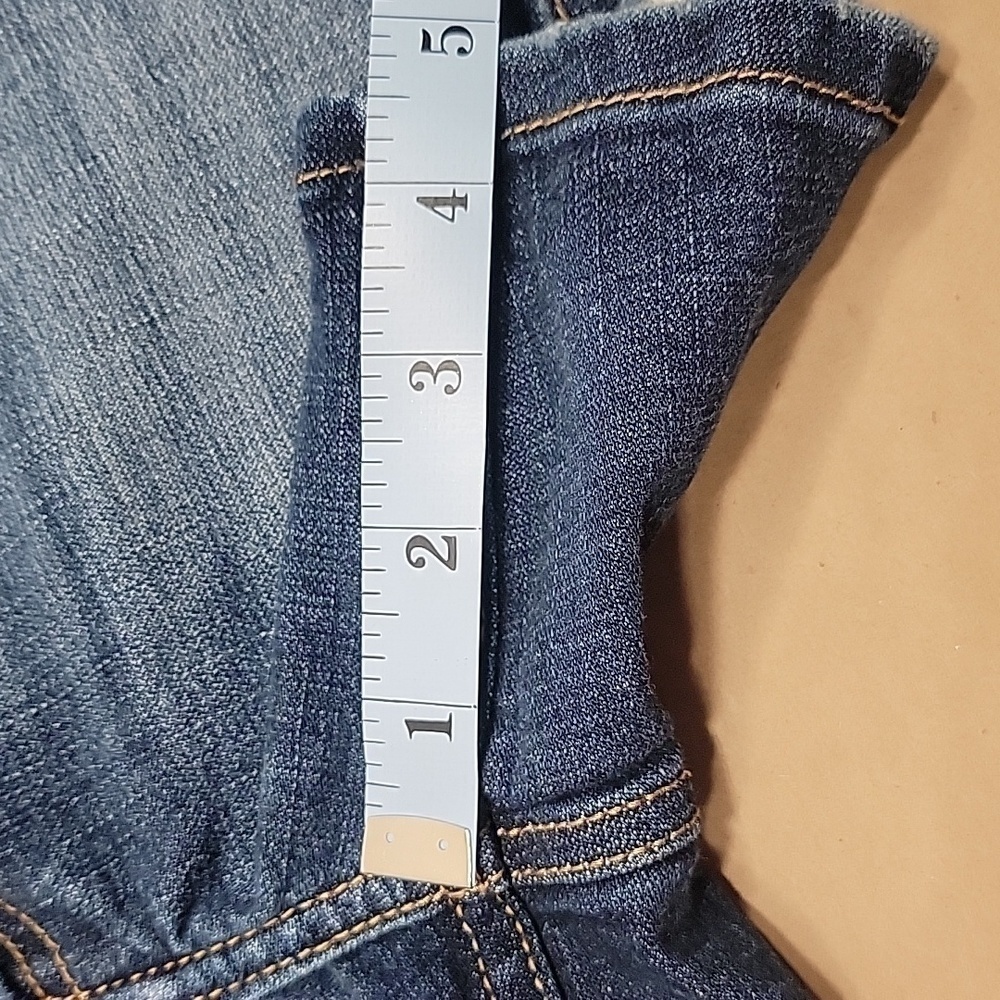 Wrangler, Retro Mae Shorts, Size 1 Avg, Excellent Condition, Like New! - Picture 6 of 9